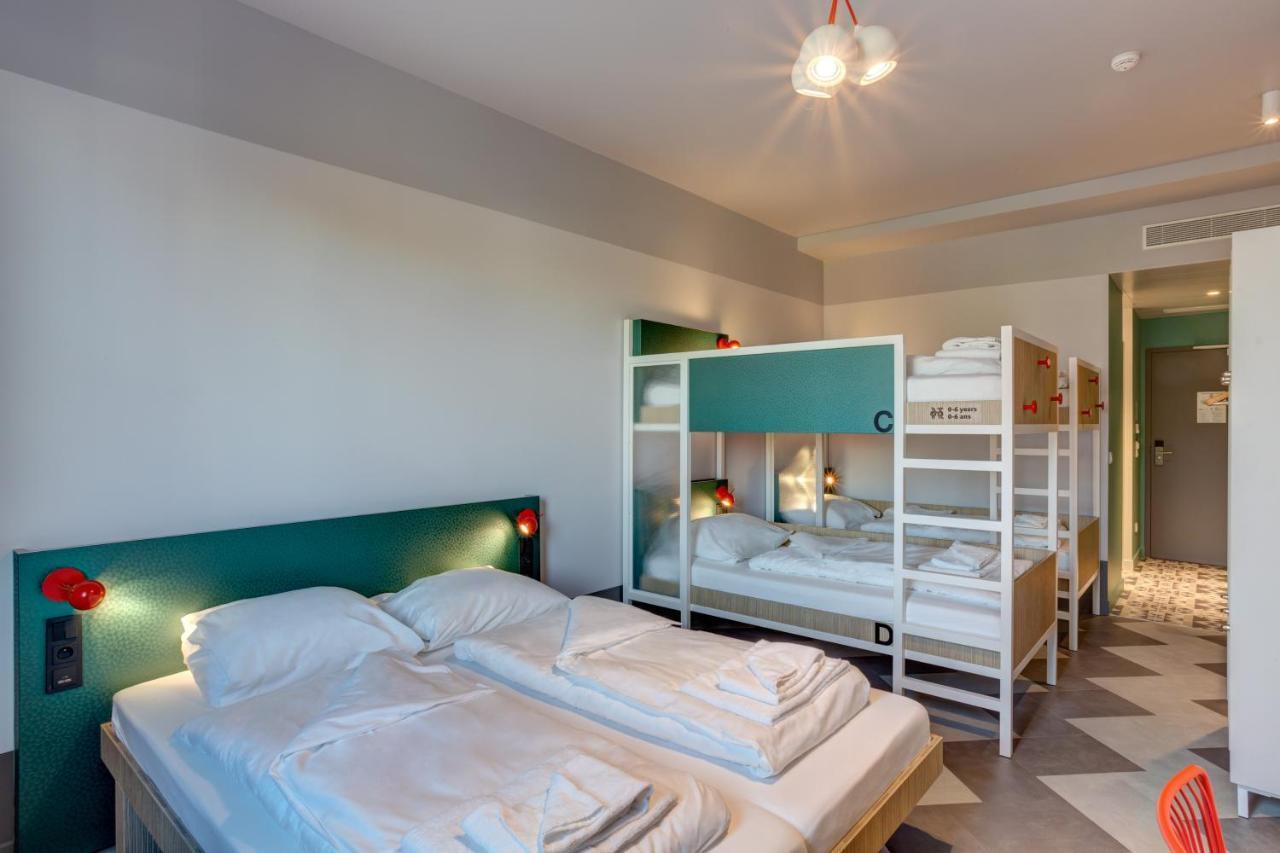 Meininger Hotel Paris Porte De Vincennes Esterno foto